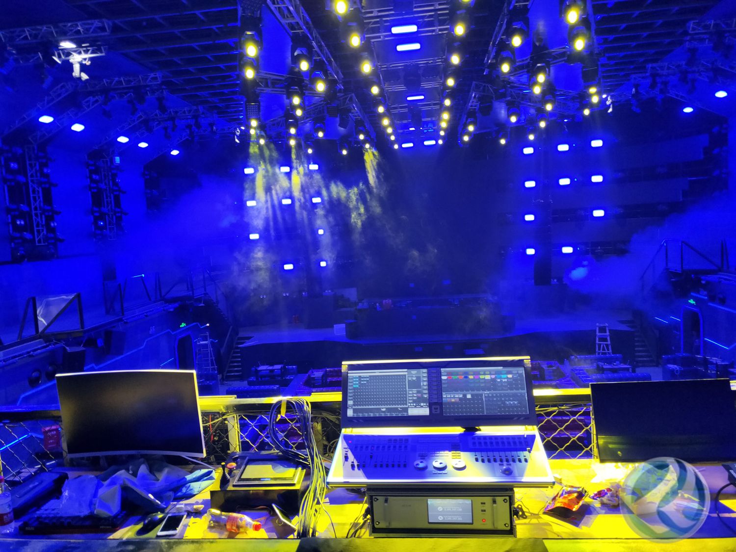 和林赛得丽sightly|舞台灯光控台|2010老虎控台|hotwood|舞台灯光制造